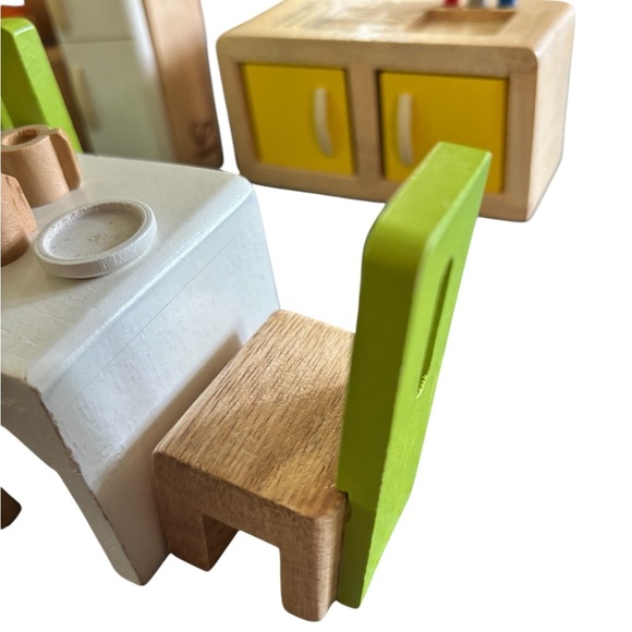 Hape Holding AG 20pc Swiss Wood Minature Doll Kitchen Set Natural Wood Green - Picture 6 of 7